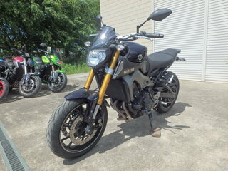 2016 Yamaha MT-09 (FZ-09), фиолетовый, 760000 рублей, вид 2