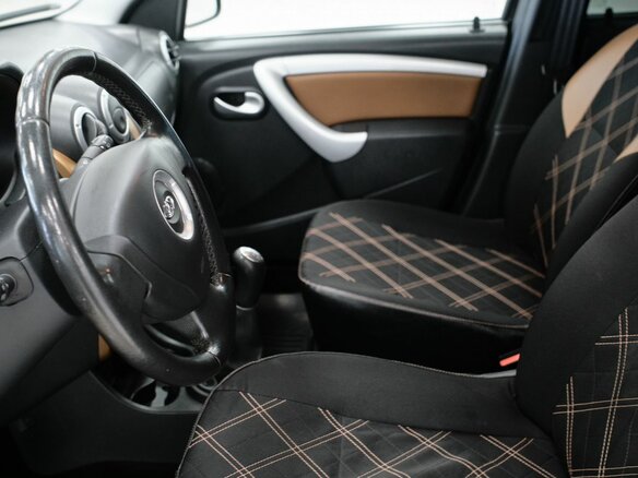 2018 Lada (ВАЗ) Largus Cross I, фиолетовый, 734000 рублей - вид 9