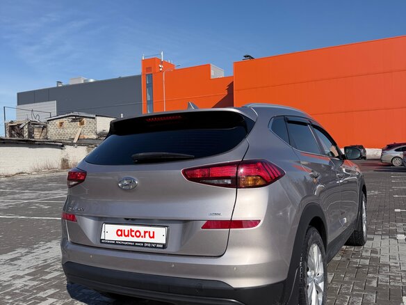 2018 Hyundai Tucson III, бежевый, 2250000 рублей - вид 4