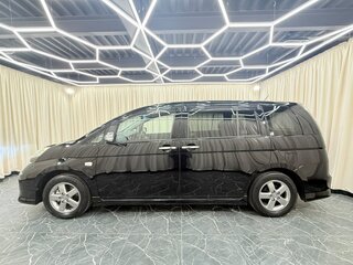 2011 Toyota ISis I Рестайлинг, чёрный, 1299999 рублей, вид 3