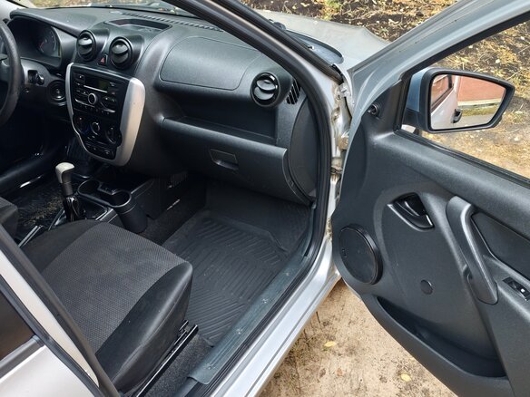 2014 Lada (ВАЗ) Granta I, серебристый, 280000 рублей - вид 8