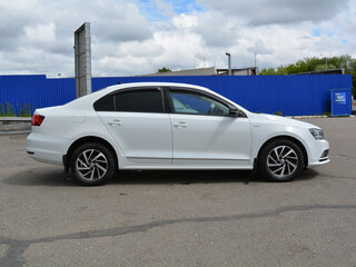 2017 Volkswagen Jetta VI Рестайлинг, белый, 1079000 рублей, вид 4