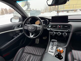 2022 Genesis G70 I Рестайлинг, чёрный, 2800000 рублей, вид 4