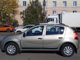 2012 Renault Sandero I, бежевый, 550000 рублей, вид 4