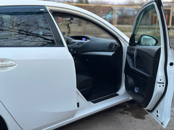 2012 Mazda 3 II (BL) Рестайлинг, белый, 1250000 рублей - вид 18