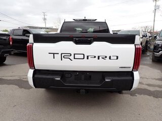 2025 Toyota Tundra CrewMax III, белый, 15500000 рублей, вид 3