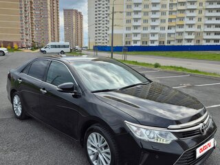 2015 Toyota Camry VII (XV50) Рестайлинг, чёрный, 1950000 рублей, вид 1