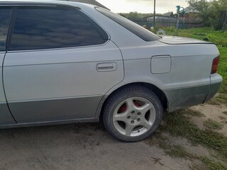 1994 Toyota Vista IV (V40), белый, 250000 рублей, вид 3