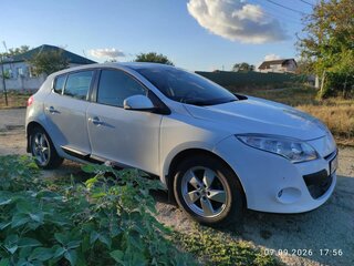 2011 Renault Megane III, белый, 900000 рублей, вид 4