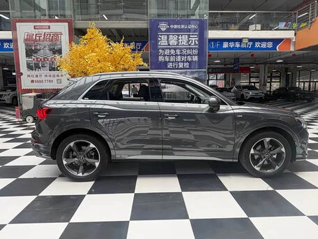 2023 Audi Q3 35 TFSI II (F3), серый, 2280000 рублей, вид 4