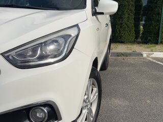 2013 Hyundai ix35 I Рестайлинг, белый, 1050000 рублей, вид 2