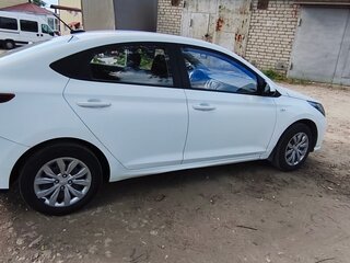 2020 Hyundai Solaris II, белый, 1110000 рублей, вид 2