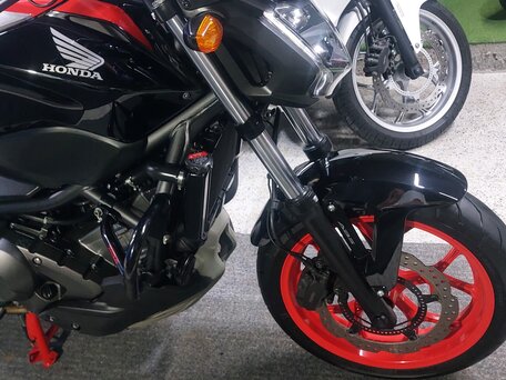 2017 Honda NC 750S, красный, 680000 рублей, вид 5