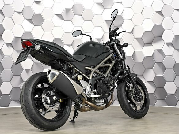 2021 Suzuki SV 650, чёрный - вид 6