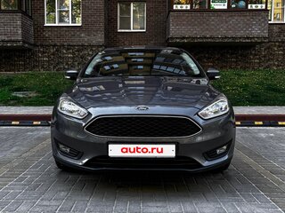 2017 Ford Focus III Рестайлинг, серый, 1355000 рублей, вид 2