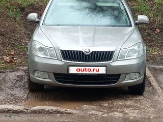 2011 Skoda Octavia II (A5) Рестайлинг, серый, 650000 рублей, вид 2