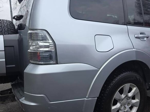 2011 Mitsubishi Pajero IV Рестайлинг 1, серебристый, 2100000 рублей - вид 6