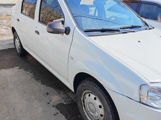 2014 Renault Logan I Рестайлинг, белый, 300000 рублей, вид 2