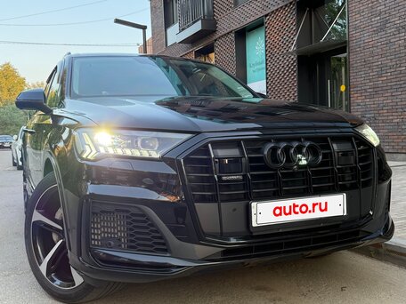 2021 Audi Q7 55 TFSI II (4M) Рестайлинг, чёрный, 6800000 рублей, вид 5