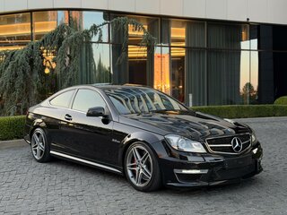 2012 Mercedes-Benz C-Класс AMG 63 AMG III (W204) Рестайлинг, чёрный, 3400000 рублей, вид 4