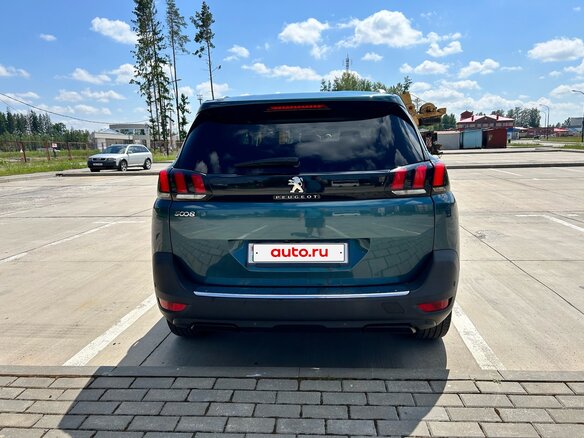 2018 Peugeot 5008 II, синий, 1555000 рублей - вид 5