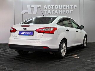 2013 Ford Focus III, белый, 899000 рублей, вид 2