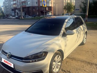 2020 Volkswagen Golf VII Рестайлинг, белый, 1590000 рублей, вид 1
