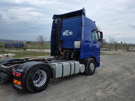 2001 Volvo NH, синий, 2200000 рублей, вид 4