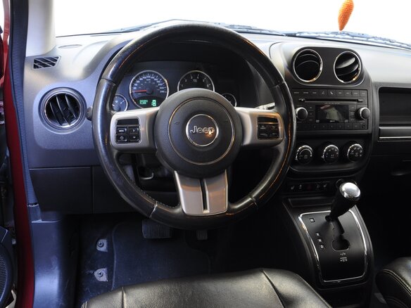 2011 Jeep Compass I Рестайлинг, пурпурный, 1100000 рублей - вид 9