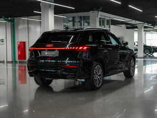 2026 Audi Q5 L III (GU), чёрный, 6190000 рублей, вид 5