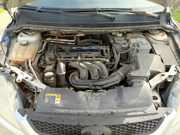 2010 Ford Focus II Рестайлинг, серебристый, 365000 рублей - вид 12
