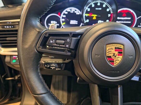 2021 Porsche Panamera 4S E-Hybrid II Рестайлинг, фиолетовый, 9900000 рублей - вид 19