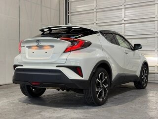 2019 Toyota C-HR I, белый, 1324911 рублей, вид 3