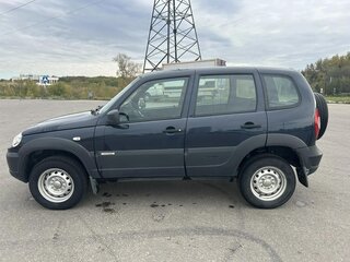 2016 Chevrolet Niva I Рестайлинг, синий, 850000 рублей, вид 4