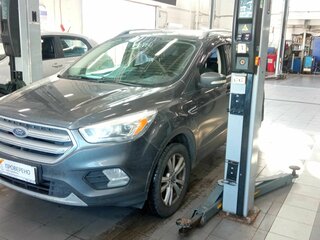 2017 Ford Kuga II Рестайлинг, серый, 1399000 рублей, вид 1