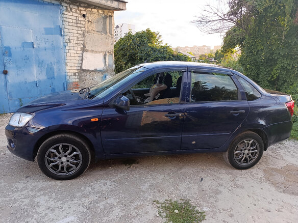2013 Lada (ВАЗ) Granta I, синий, 500000 рублей - вид 4