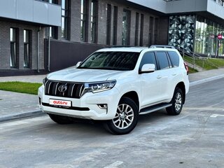 2019 Toyota Land Cruiser Prado 150 Series Рестайлинг 2, белый, 5850000 рублей, вид 1