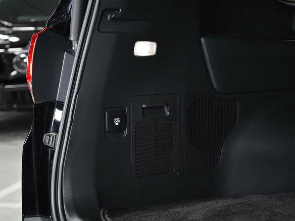 2022 Toyota Land Cruiser 300 Series, чёрный - вид 18