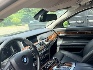 2013 BMW 7 серии Long 760Li V (F01/F02/F04) Рестайлинг, чёрный, 9000000 рублей, вид 5