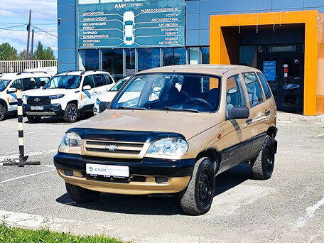 Chevrolet Niva I