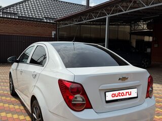 2014 Chevrolet Aveo II, белый, 630000 рублей, вид 5