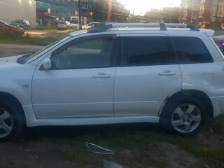 2002 Mitsubishi Outlander I, белый, 380000 рублей, вид 4