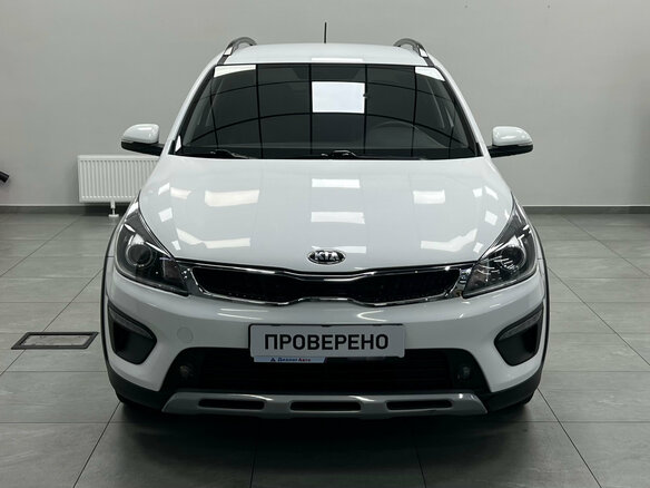 2019 Kia Rio X-Line IV, белый, 1690000 рублей - вид 1