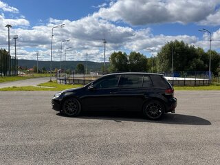 2010 Volkswagen Golf VI, чёрный, 1300000 рублей, вид 4