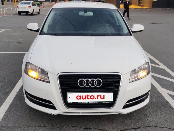 2011 Audi A3 II (8P) Рестайлинг 2, белый, 750000 рублей - вид 9