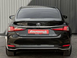 2021 Lexus ES 300h VII, чёрный, 3490000 рублей, вид 5