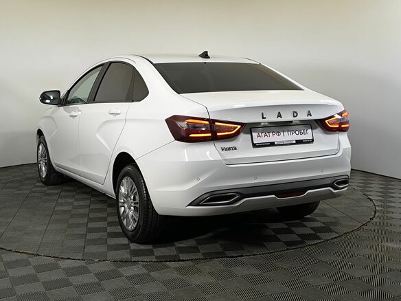 2024 Lada (ВАЗ) Vesta I Рестайлинг (NG), белый, 1195000 рублей - вид 5