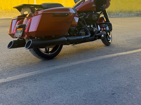 2024 Harley-Davidson CVO Road Glide, серый, 2950000 рублей, вид 4