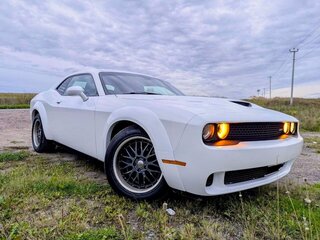 2016 Dodge Challenger III Рестайлинг 2, белый, 3300000 рублей, вид 2