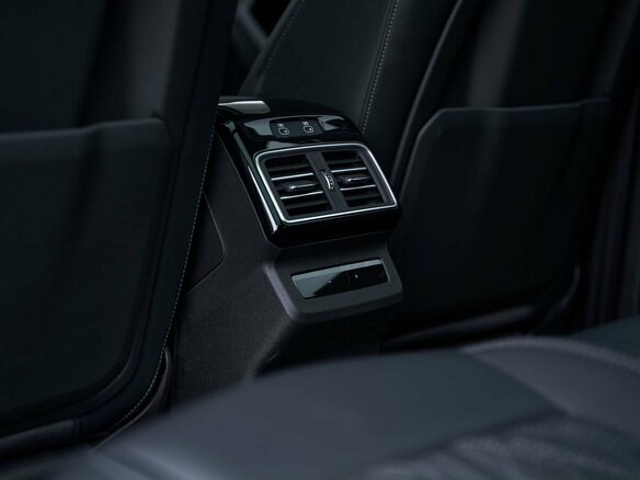 2026 Audi Q5 L III (GU), зелёный, 6399900 рублей - вид 16